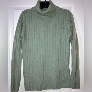 Cut 4 U comfy, ribbed, turtleneck sweater in green, size 1X.